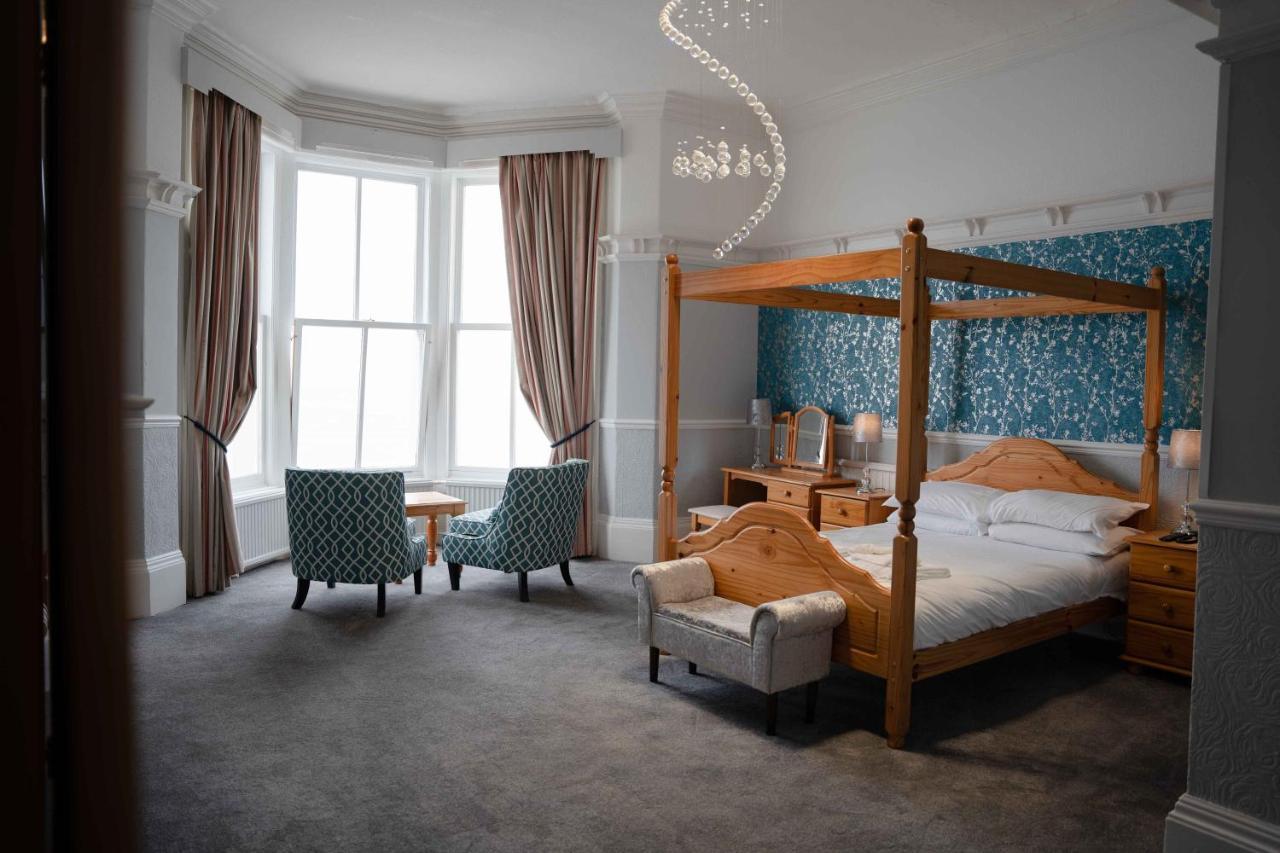 Delmont Hotel Скарборо Екстер'єр фото