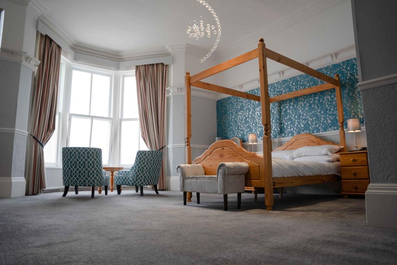 Delmont Hotel Скарборо Екстер'єр фото