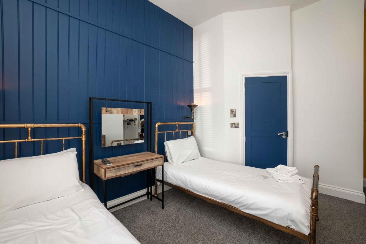 Delmont Hotel Скарборо Екстер'єр фото