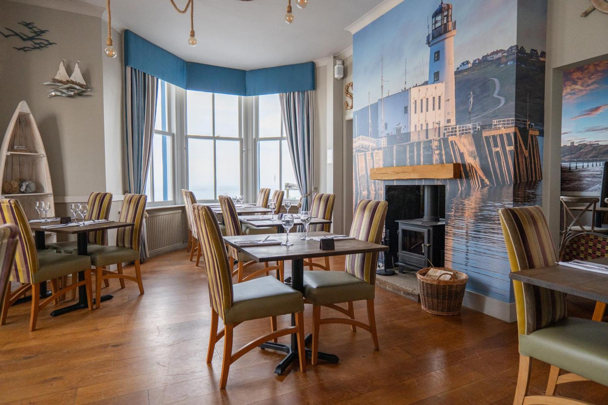 Delmont Hotel Скарборо Екстер'єр фото