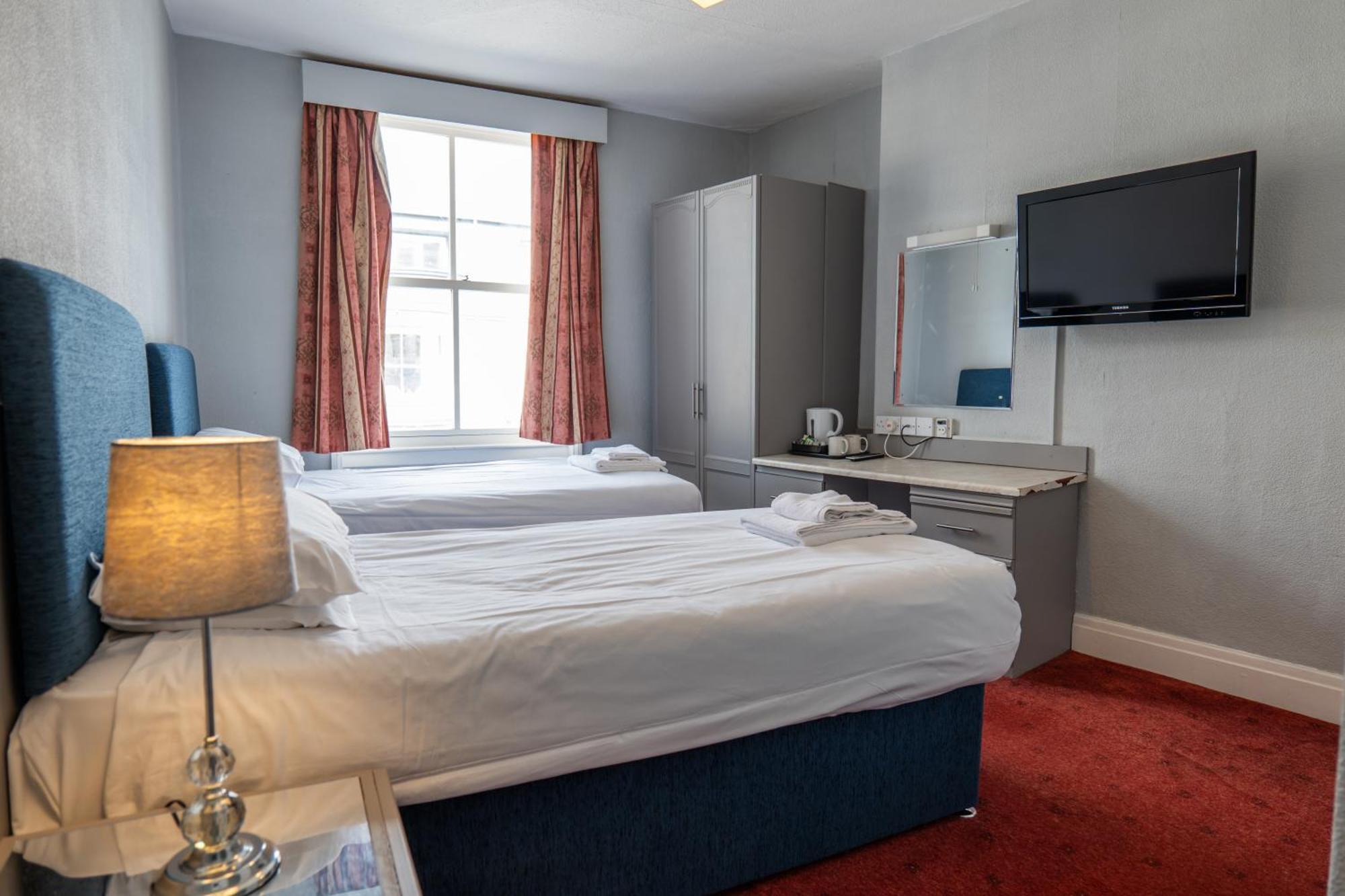 Delmont Hotel Скарборо Екстер'єр фото